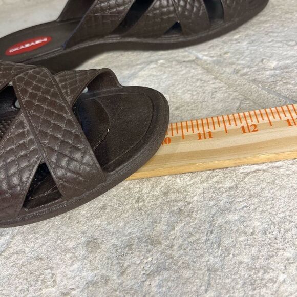 Okabashi brown cross strap sandals M/L - Picture 7 of 9